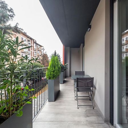 Comfy Apt With Private Parking & Balcony Milano Dış mekan fotoğraf