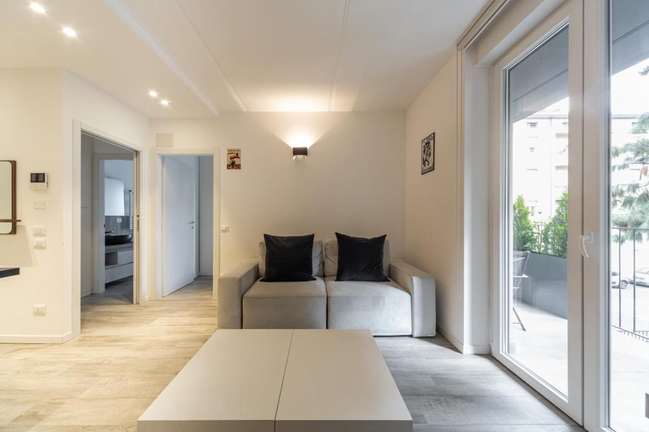 Comfy Apt With Private Parking & Balcony Milano Dış mekan fotoğraf