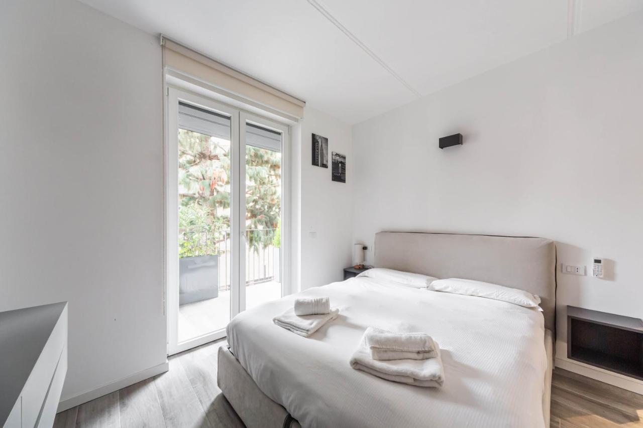 Comfy Apt With Private Parking & Balcony Milano Dış mekan fotoğraf